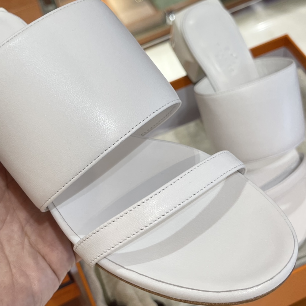 HERMES 新款方跟拖鞋  2色 纯手工定制 接受预定 小牛皮  白色35-41码