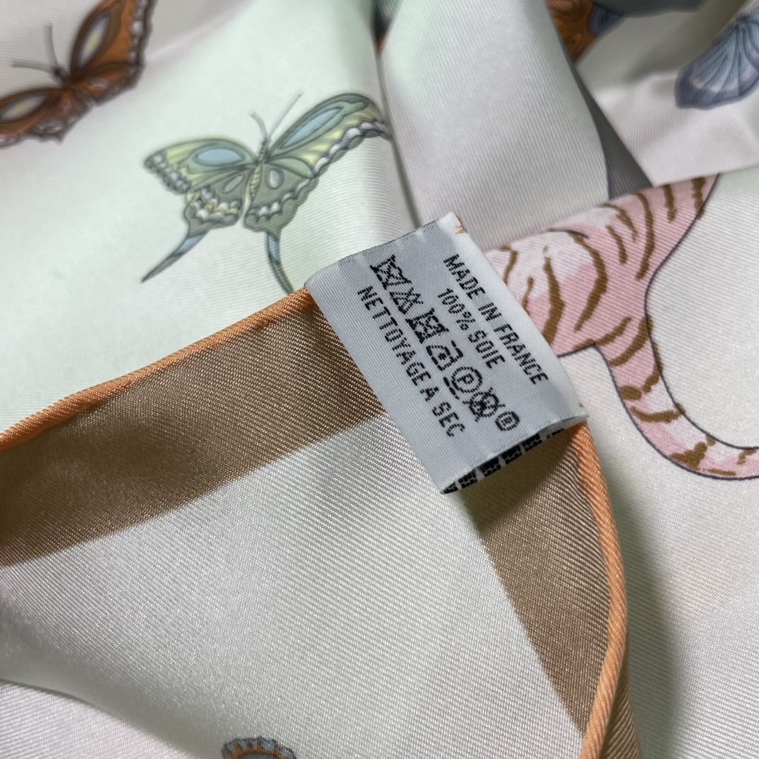 HERMES爱马仕 新品 2022 早春真丝方巾 90*90cm 纯手工包边 100%真丝 原版全套包装