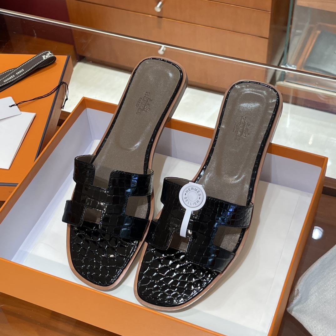 HERMES 鳄鱼皮 拖鞋 黑色 高端定制 老师傅工匠 纯手工定制 Size:35-41 (偏小一码)