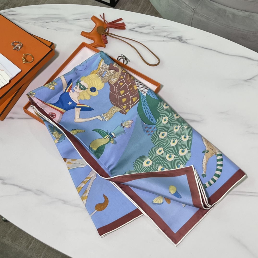 HERMES 新品 2022 早春真丝方巾 90*90cm 纯手工包边 100%真丝 原版全套包装