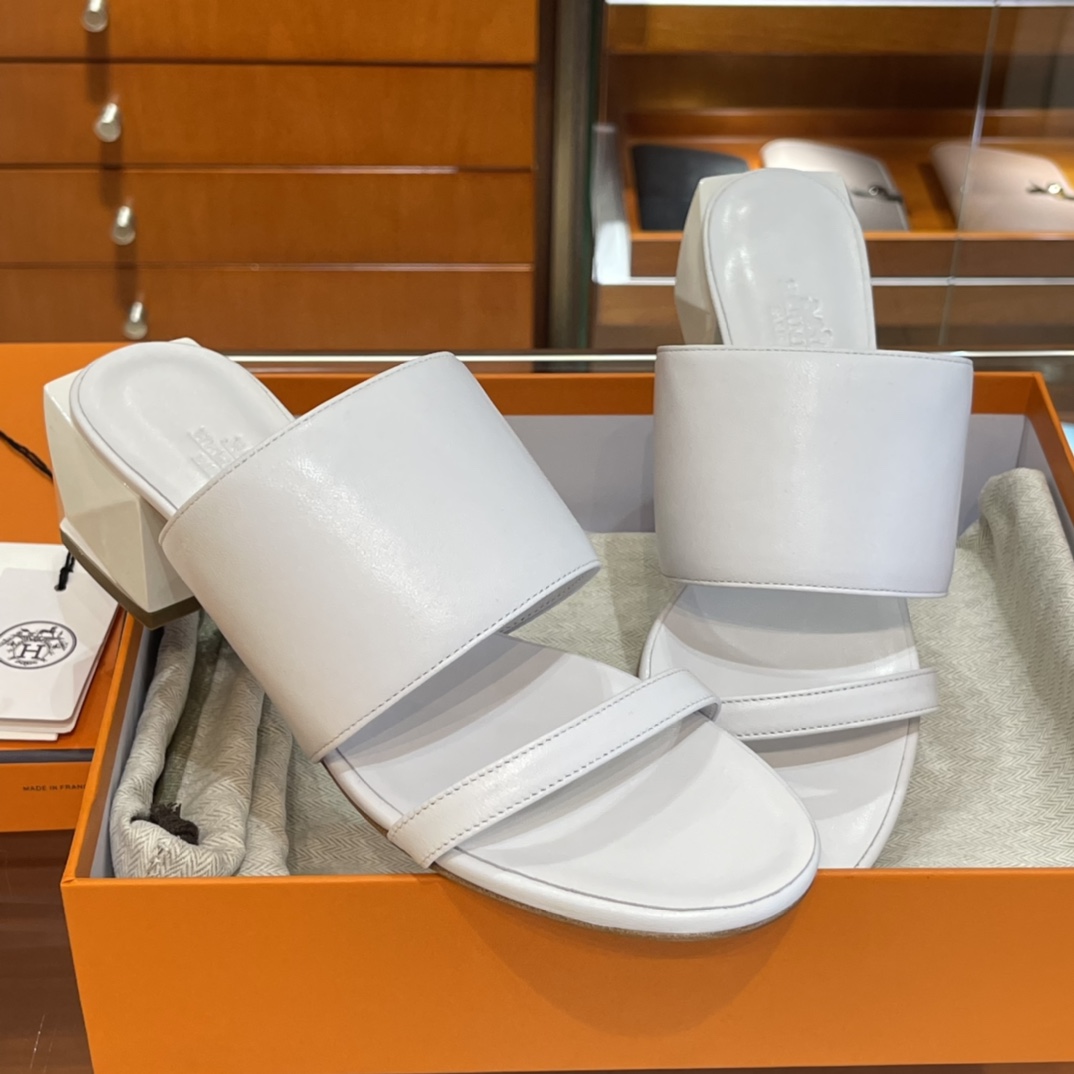 HERMES 新款方跟拖鞋  2色 纯手工定制 接受预定 小牛皮  白色35-41码