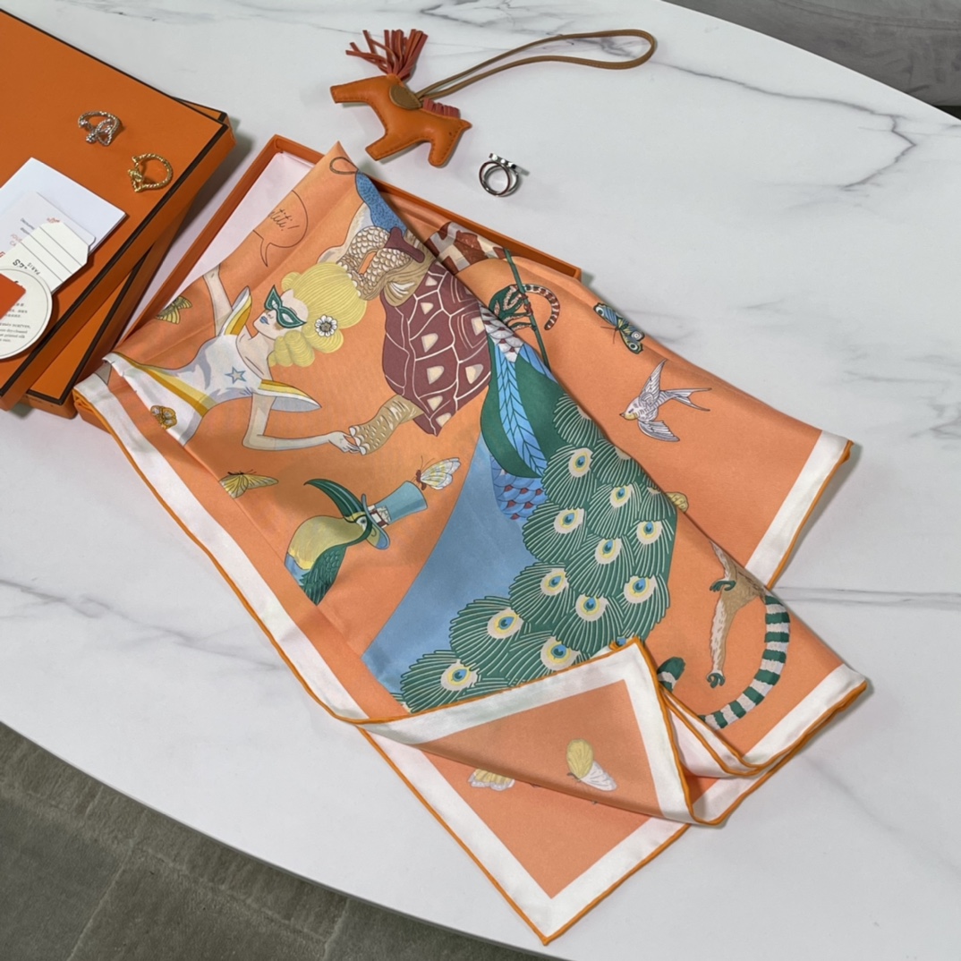 Hermes 新品 2022 早春真丝方巾 90*90cm 纯手工包边 100%真丝 原版全套包装