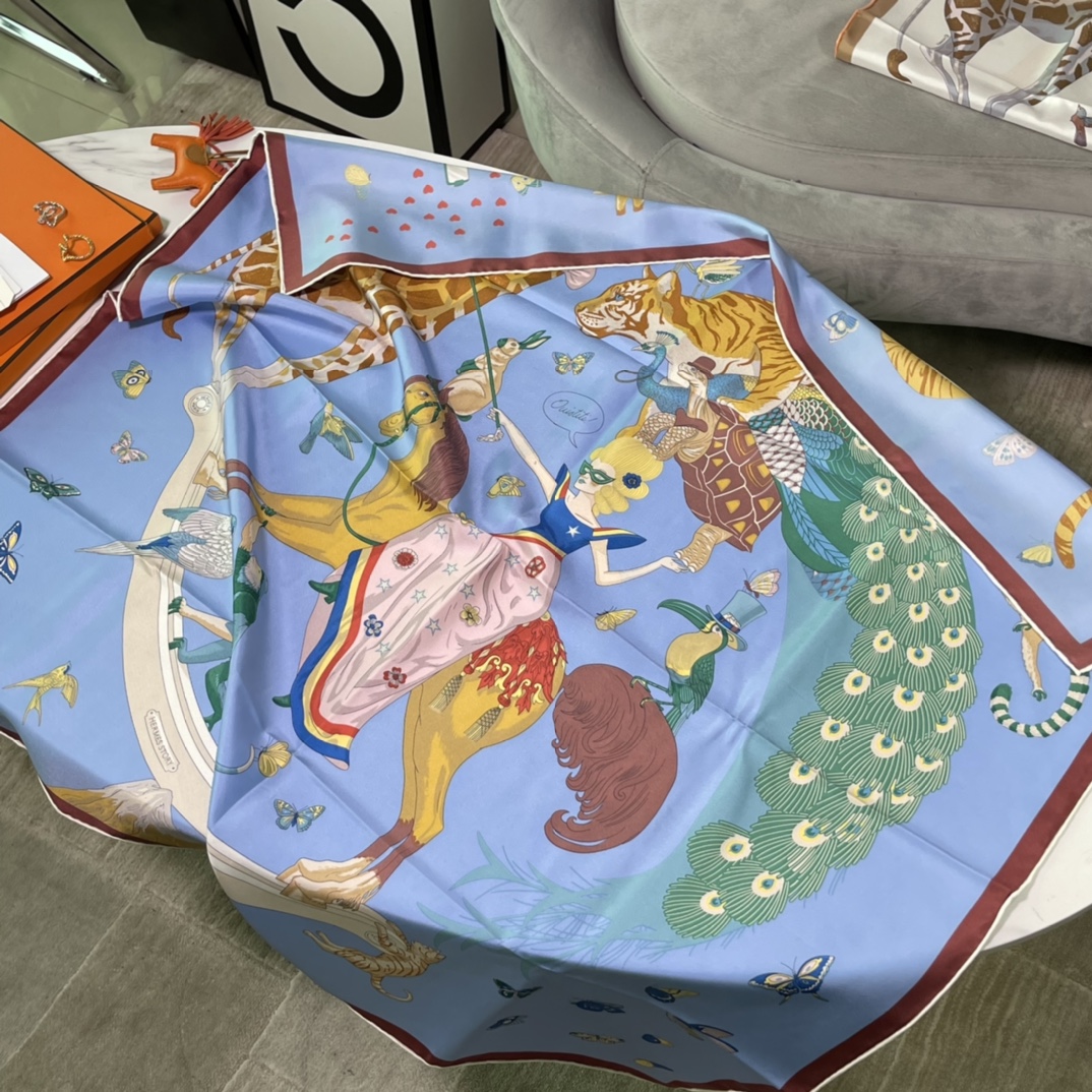 Hermes 新品 2022 早春真丝方巾 90*90cm 纯手工包边 100%真丝 原版全套包装