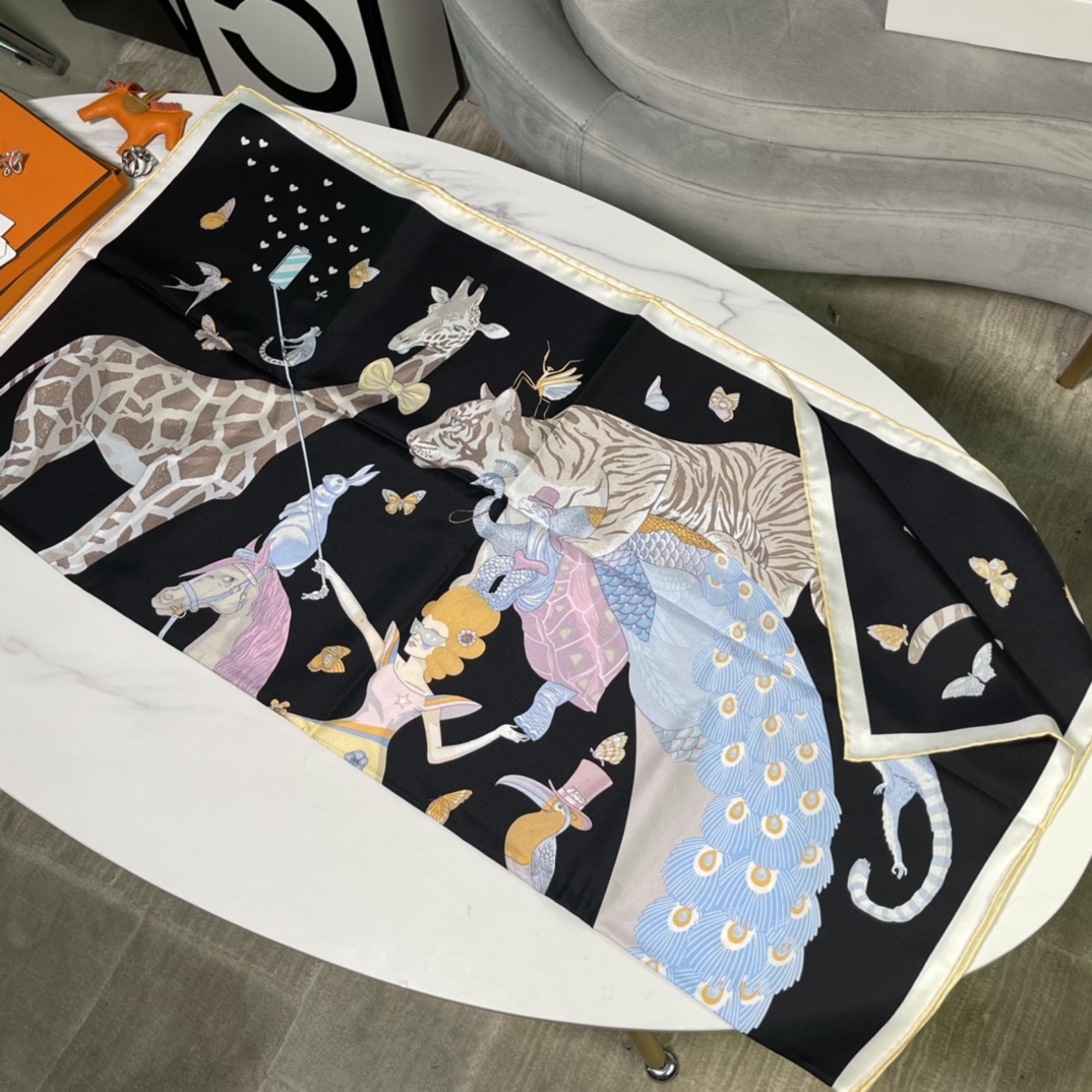 Hermes 新品 2022 早春真丝方巾 90*90cm 纯手工包边 100%真丝 原版全套包装