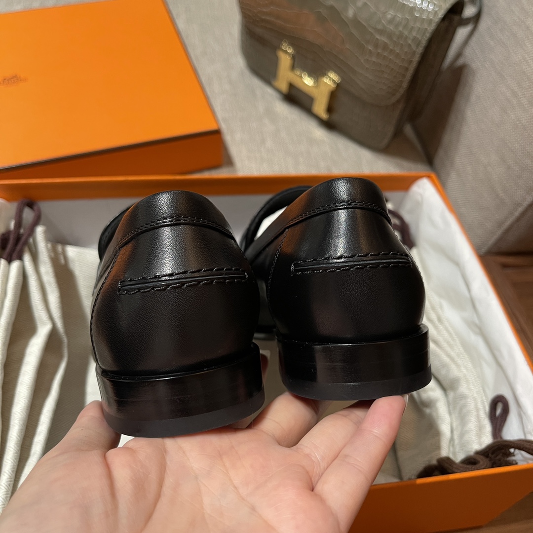 H牌最火爆的单品 kelly扣乐福鞋 休闲时尚百搭 316精钢正品开模五金 意大利原厂进口真皮大底