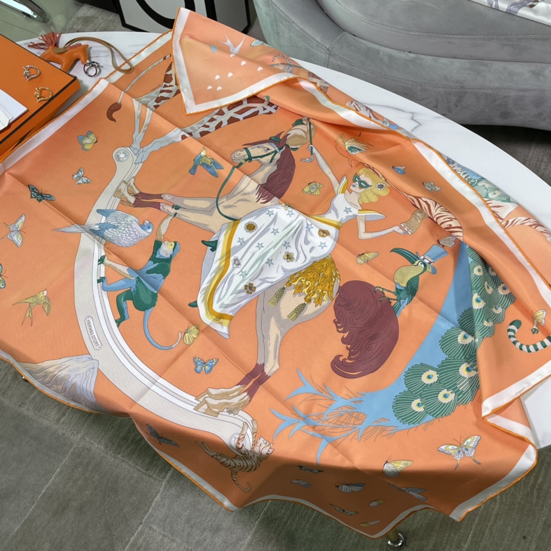 Hermes 新品 2022 早春真丝方巾 90*90cm 纯手工包边 100%真丝 原版全套包装