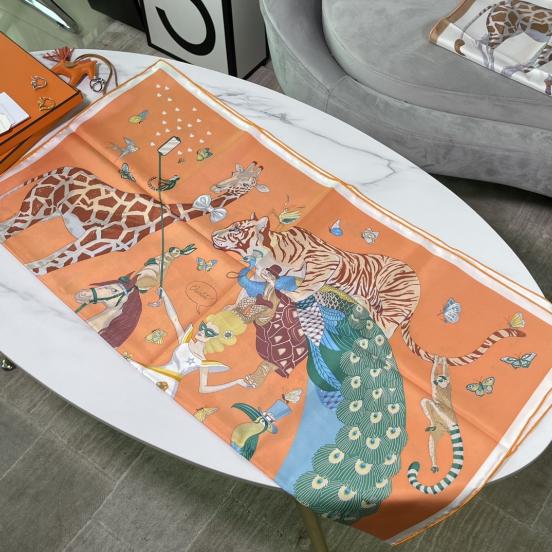 Hermes 新品 2022 早春真丝方巾 90*90cm 纯手工包边 100%真丝 原版全套包装