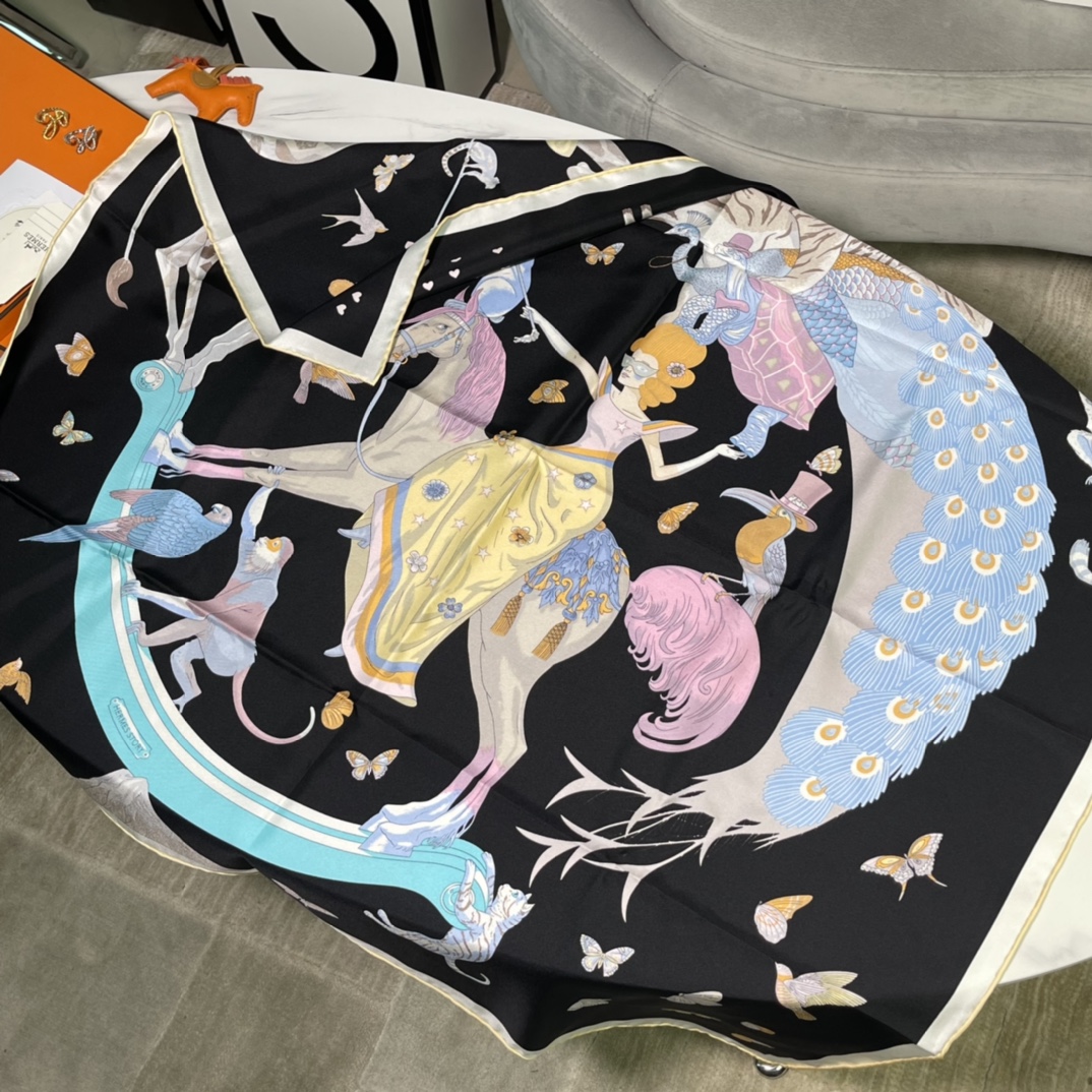 Hermes 新品 2022 早春真丝方巾 90*90cm 纯手工包边 100%真丝 原版全套包装