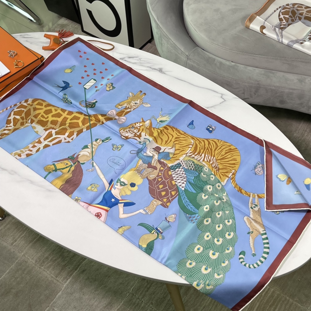 Hermes 新品 2022 早春真丝方巾 90*90cm 纯手工包边 100%真丝 原版全套包装