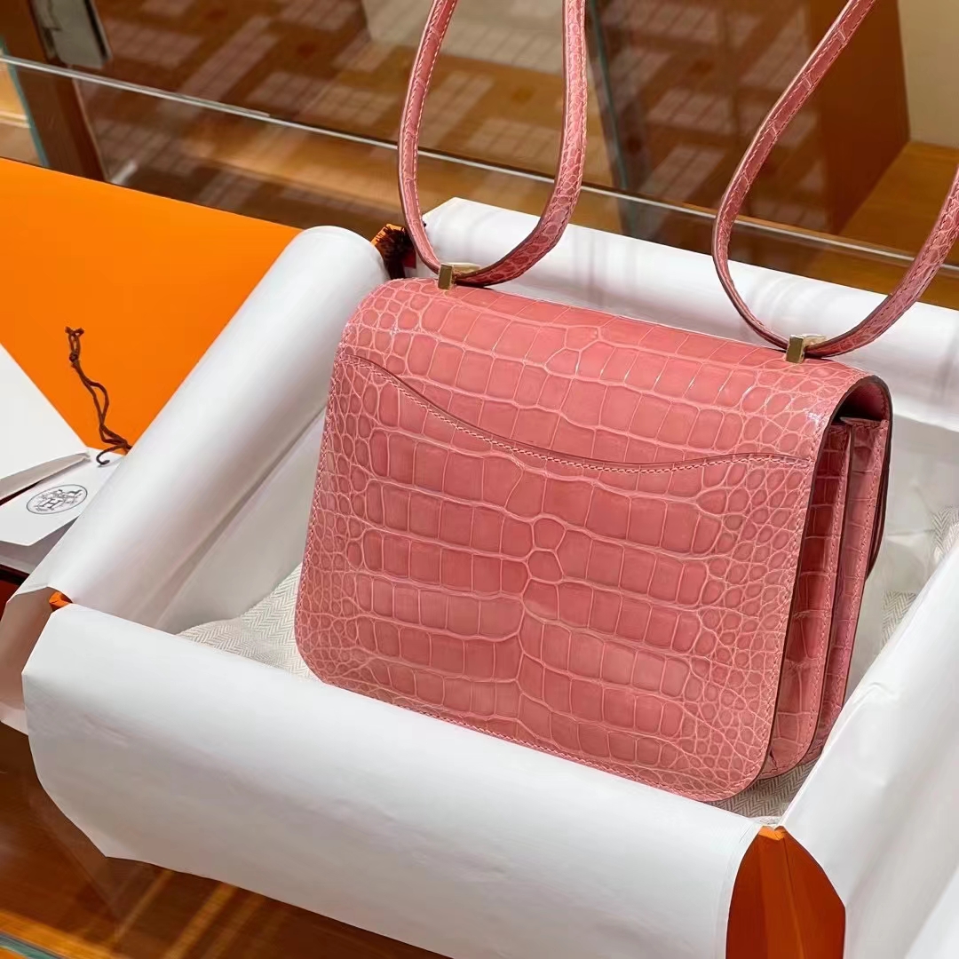 Hermes 爱马仕 Constance18cm 奶昔粉 现货