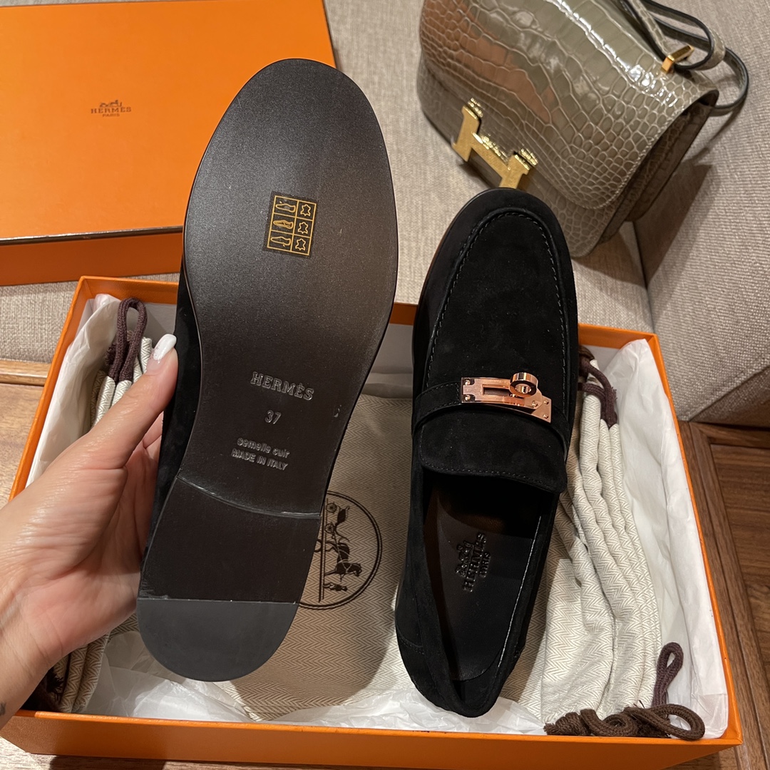 H牌最火爆的单品 kelly扣乐福鞋 316精钢正品开模五金，意大利原厂进口真皮大底 码数34～41（半码可定制)