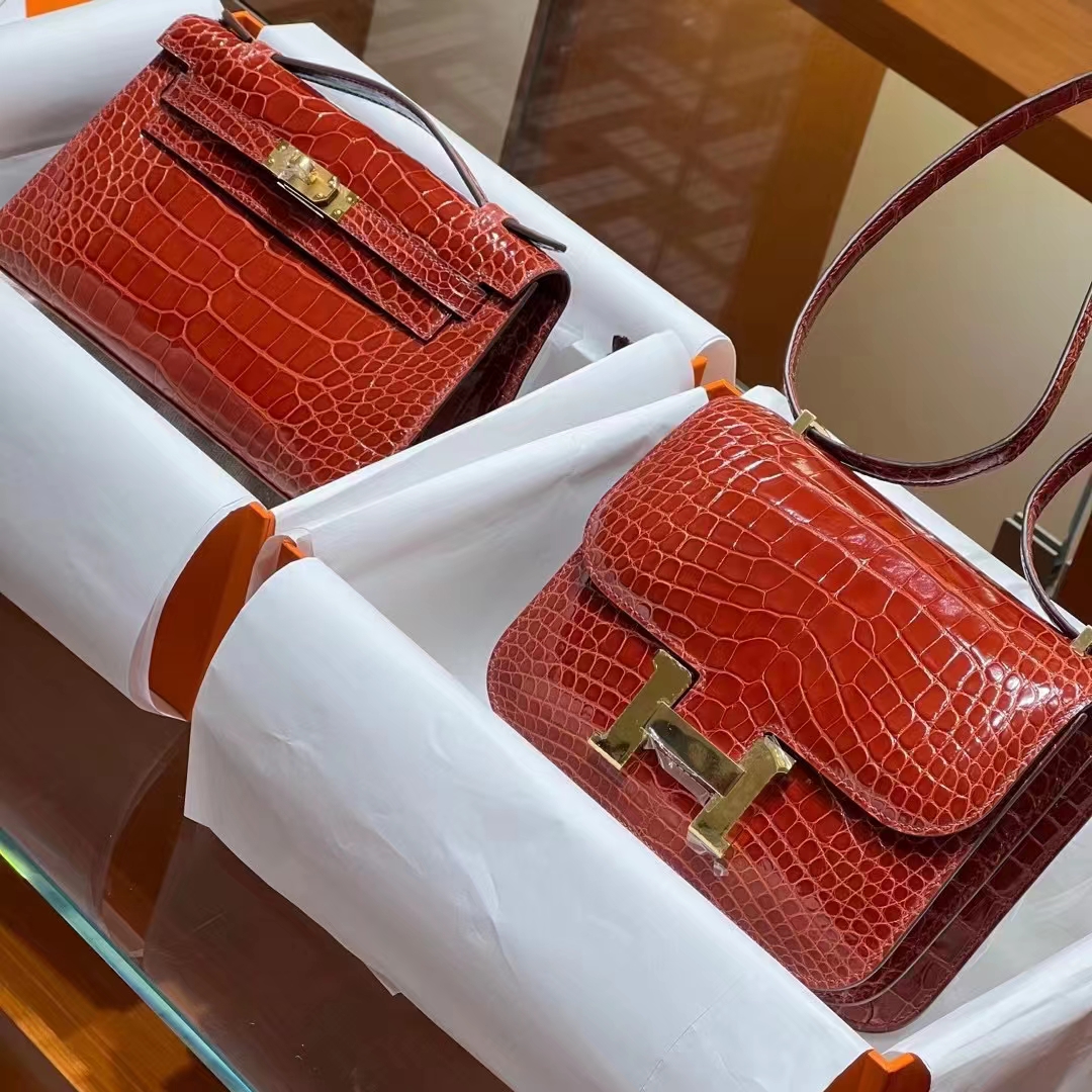 Hermes 爱马仕 Constance18cm 酒红 现货
