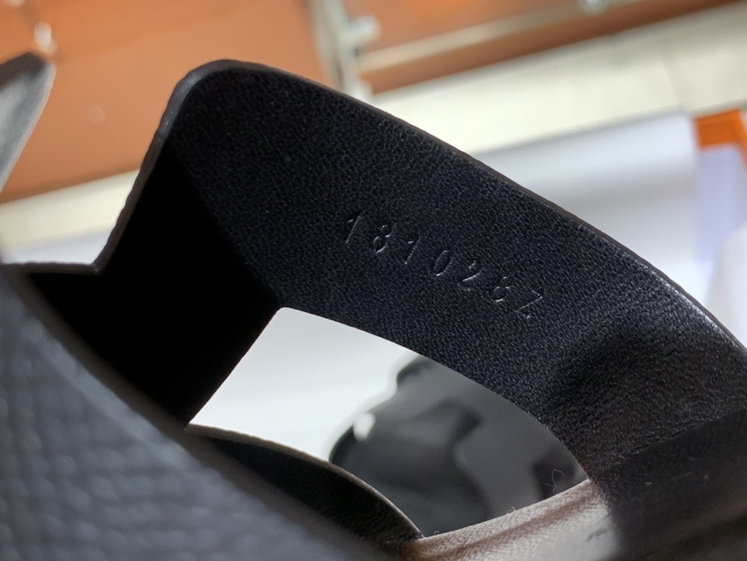 Santorini 爱马仕夏季小牛皮凉鞋 Size:35-41(正码) 纯手工定制 原厂进口牛皮 意大利树羔皮大底