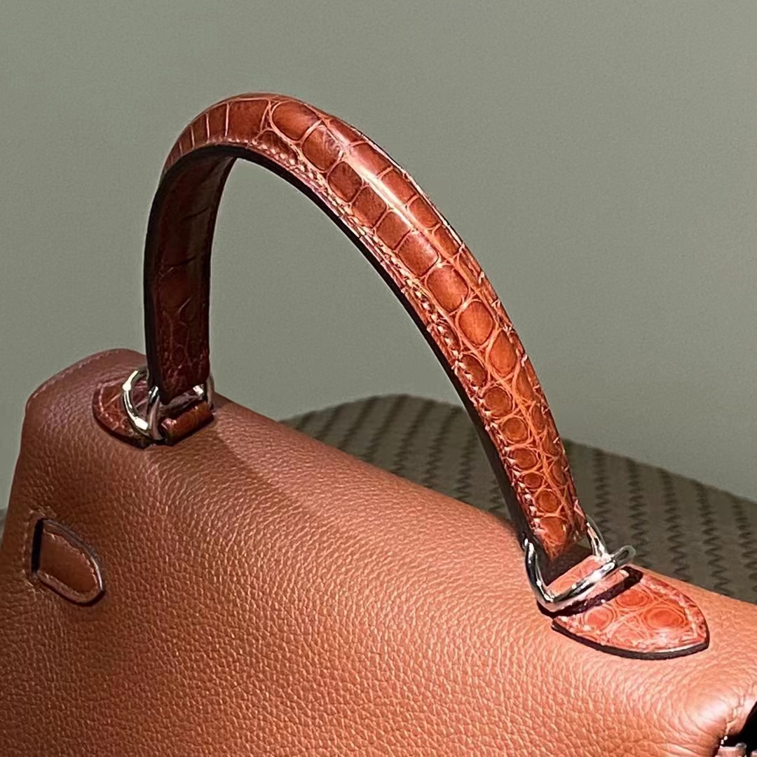 Hermes 爱马仕 Kelly touch 现货 巧克力色