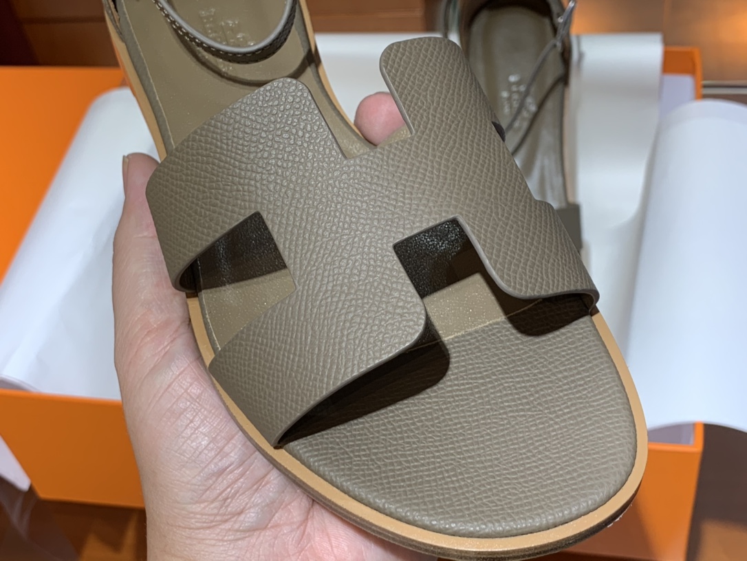 Santorini 爱马仕夏季小牛皮凉鞋 Size:35-41(正码) 纯手工定制 原厂进口牛皮 意大利树羔皮大底