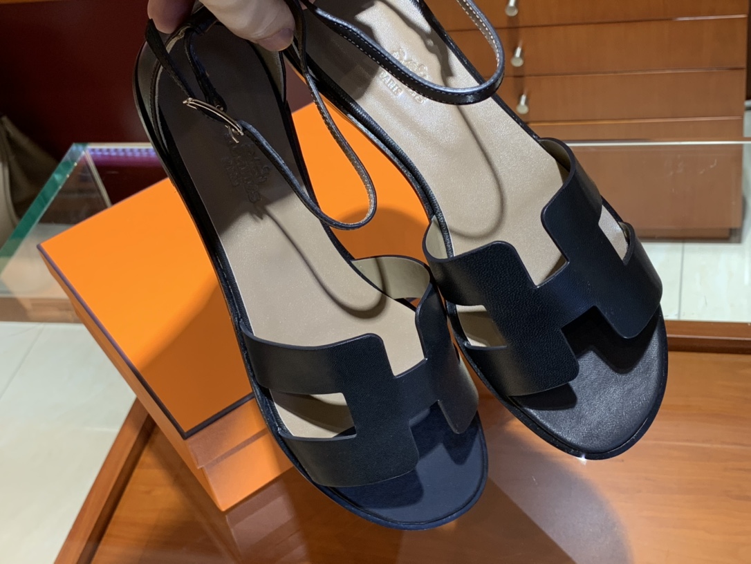 Santorini 爱马仕夏季小牛皮凉鞋 Size:35-41(正码) 纯手工定制 原厂进口牛皮 意大利树羔皮大底