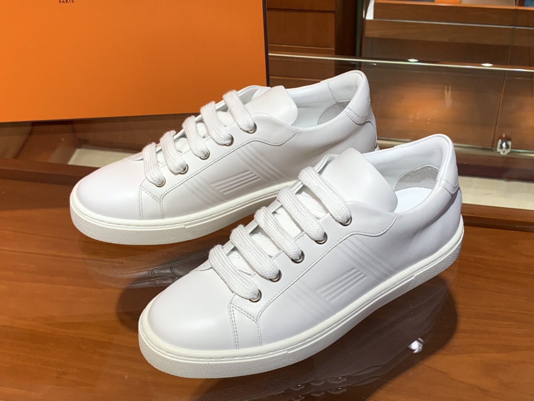 21秋冬新款小白鞋 小牛皮 纯手工制作 上脚休闲百搭款 白色尾 35-41码（正码）
