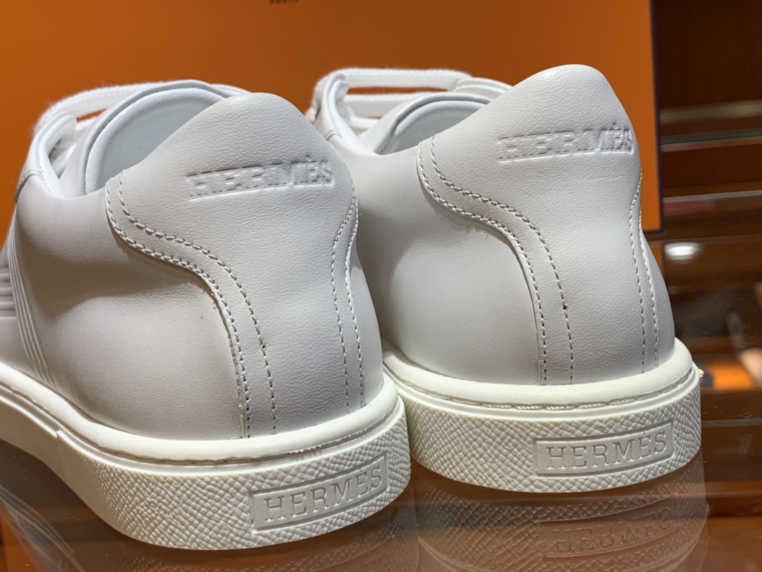 21秋冬新款小白鞋 小牛皮 纯手工制作 上脚休闲百搭款 白色尾 35-41码（正码）