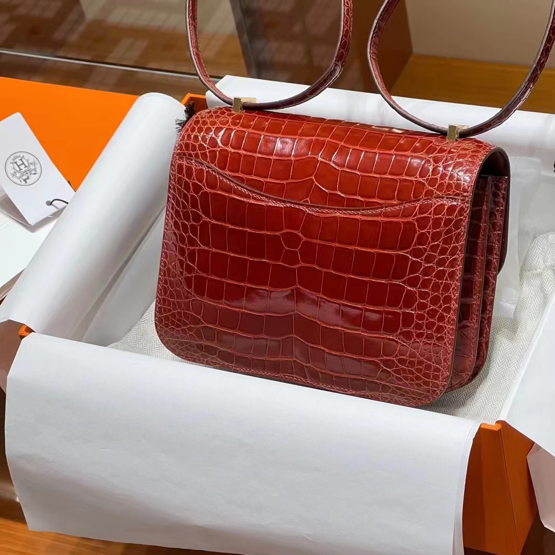 Hermes 爱马仕 Constance18cm 酒红 现货