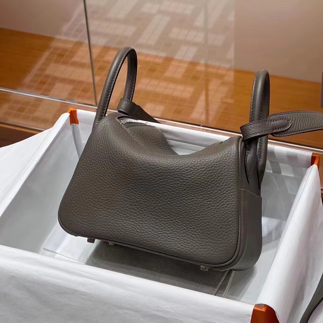 HERMES 爱马仕 【现货】 Mini Lindy 20cm 8F Etain 锡器灰 TOGO 现货 进口蜜蜡线 全手工制作