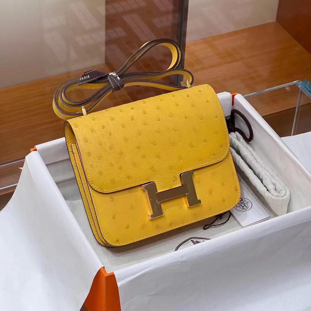 HERMES 爱马仕 【现货】Constance 19CM 9D 琥珀黄 Ostrich 鸵鸟皮 现货 进口蜜蜡线 全手工制作