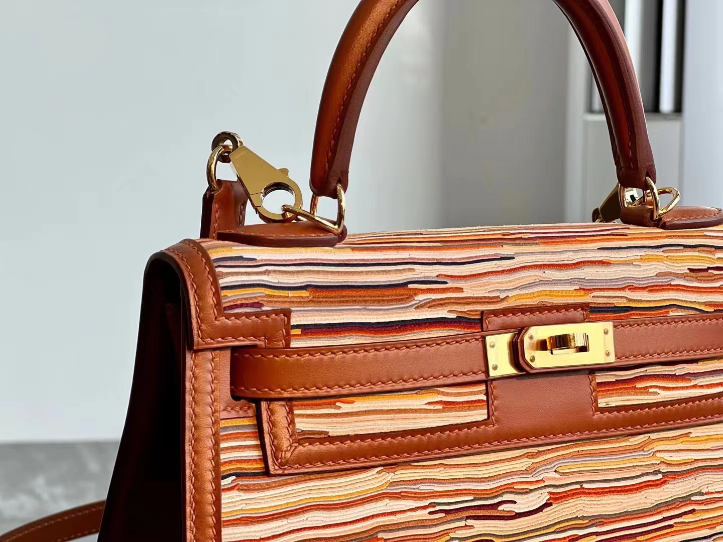 HERMES 爱马仕 【现货】 Kelly 25CM 羊切皮 拼 马鞍皮 现货 进口蜜蜡线 全手工制作