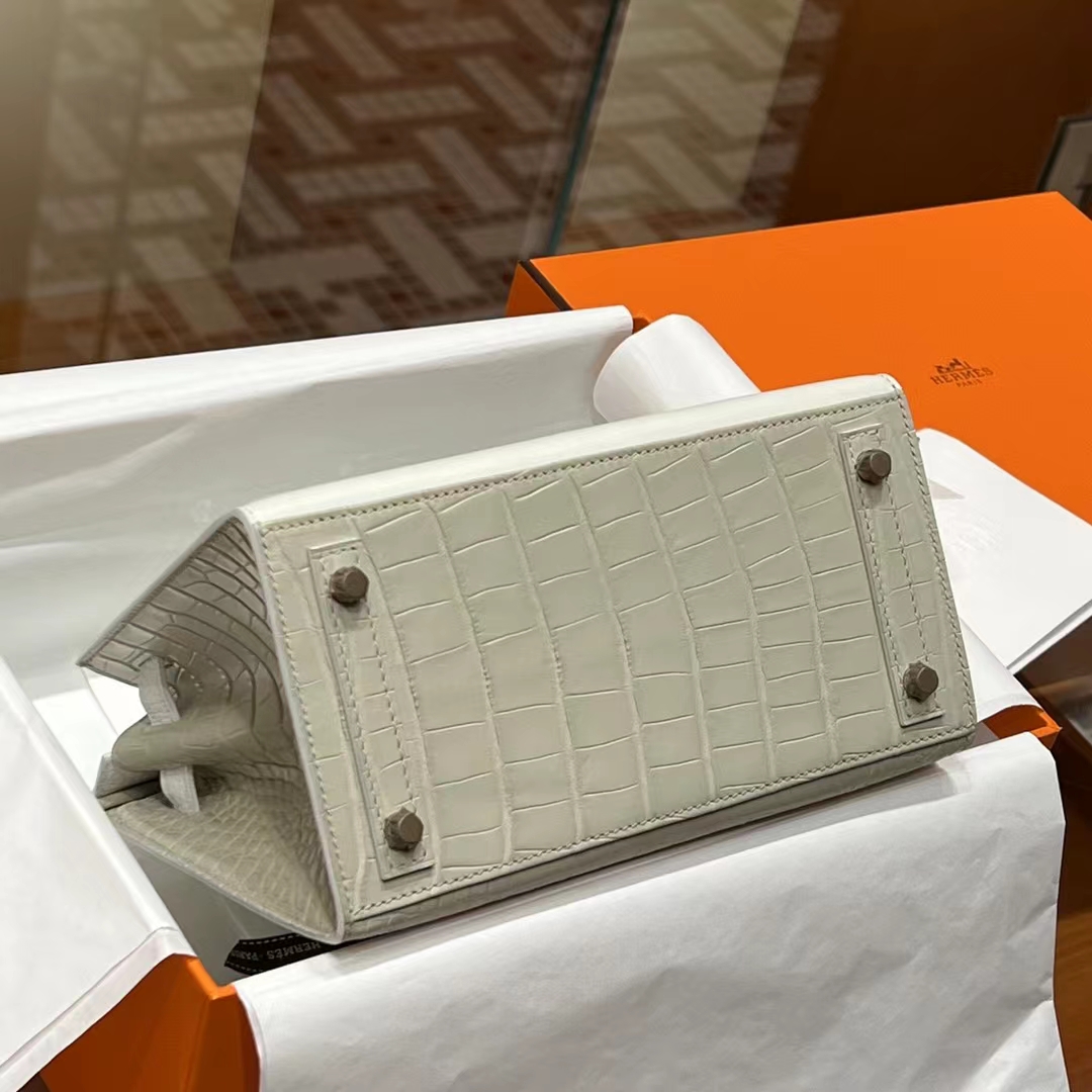 HERMES 爱马仕  Birkin 小房子 Craie 10 奶昔白 Alligator 美洲鳄 进口蜜蜡线 全手工制作