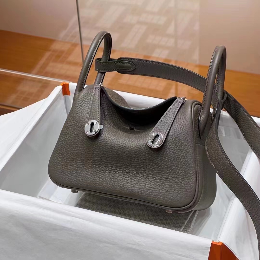 HERMES 爱马仕 【现货】 Mini Lindy 20cm 8F Etain 锡器灰 TOGO 现货 进口蜜蜡线 全手工制作
