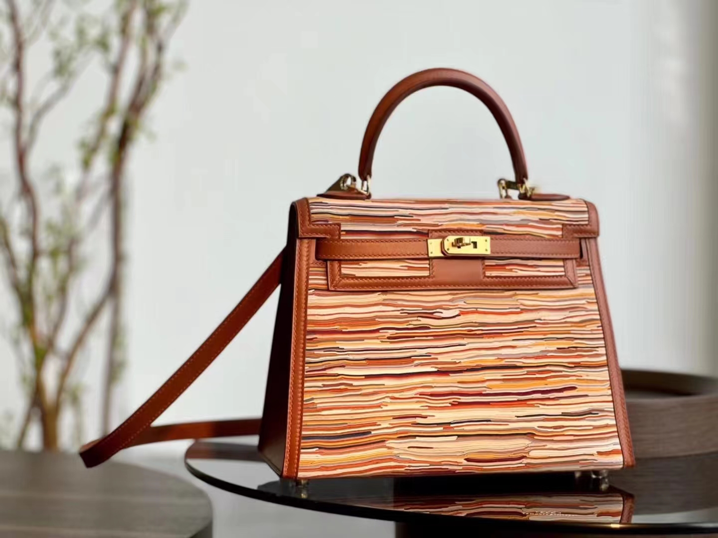 HERMES 爱马仕 【现货】 Kelly 25CM 羊切皮 拼 马鞍皮 现货 进口蜜蜡线 全手工制作