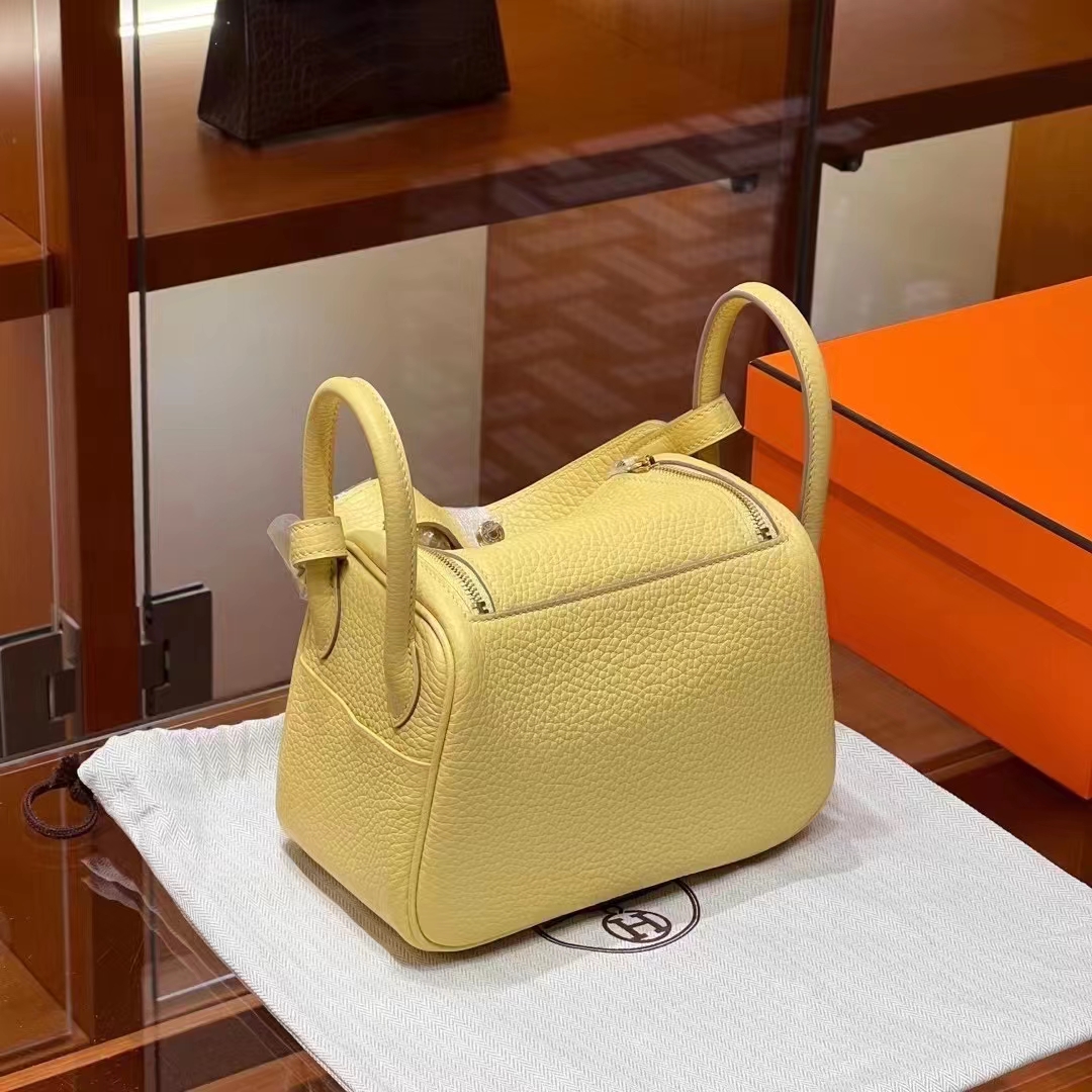 HERMES 爱马仕 【现货】 Mini Lindy 20cm 1Z 小鸡黄 TOGO 现货 进口蜜蜡线 全手工制作