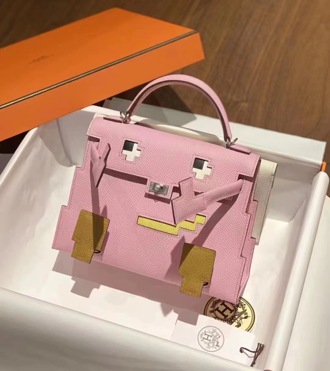 HERMES 爱马仕 【现货】 kellydoll Epsom皮 3Q奶昔粉 现货 进口蜜蜡线 全手工制作