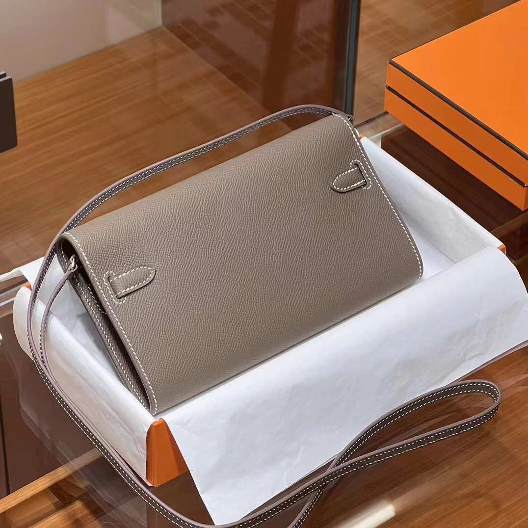 HERMES 爱马仕 【现货】 Kelly To Go Epsom皮 8C Gri Elephant 大象灰 现货 进口蜜蜡线 全手工制作