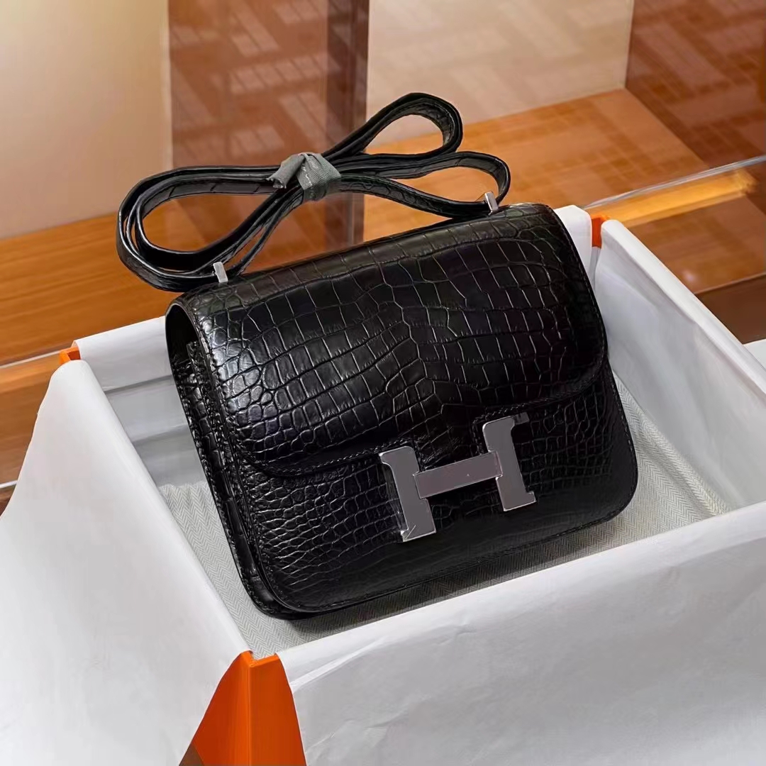 HERMES 爱马仕 【现货】Constance 19CM CC89 Nior 经典黑 Niloticus 尼罗鳄 现货 进口蜜蜡线 全手工制作 铂金女王 Birkinmm