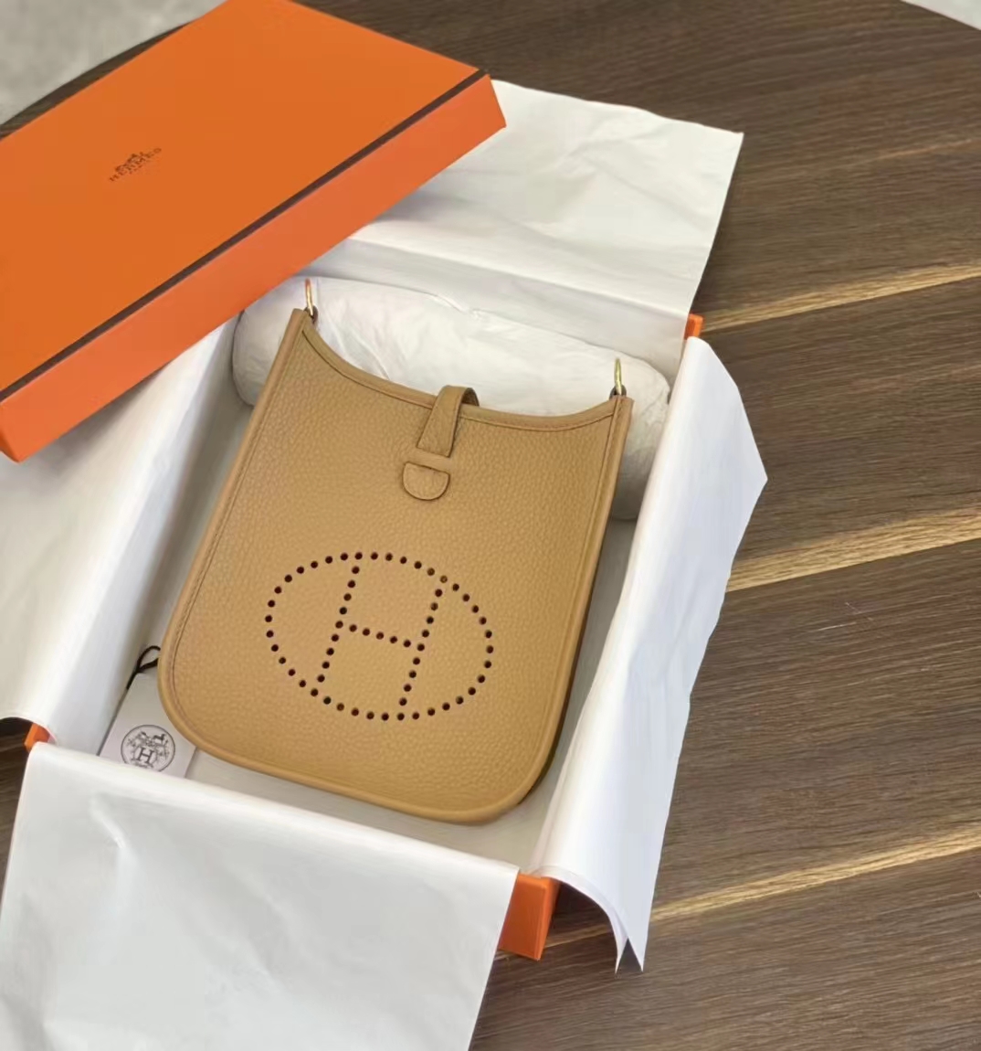 HERMES 爱马仕 Mini Evelyne P8 Kaki 卡其色 一正一反组合双面 进口蜜蜡线 全手工制作