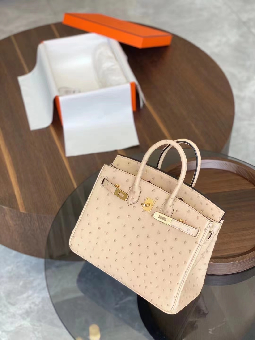 HERMES 爱马仕 【现货】 Birkin 25CM Ostrich 鸵鸟皮 CK14 beige 杏色 现货 进口蜜蜡线 全手工制作