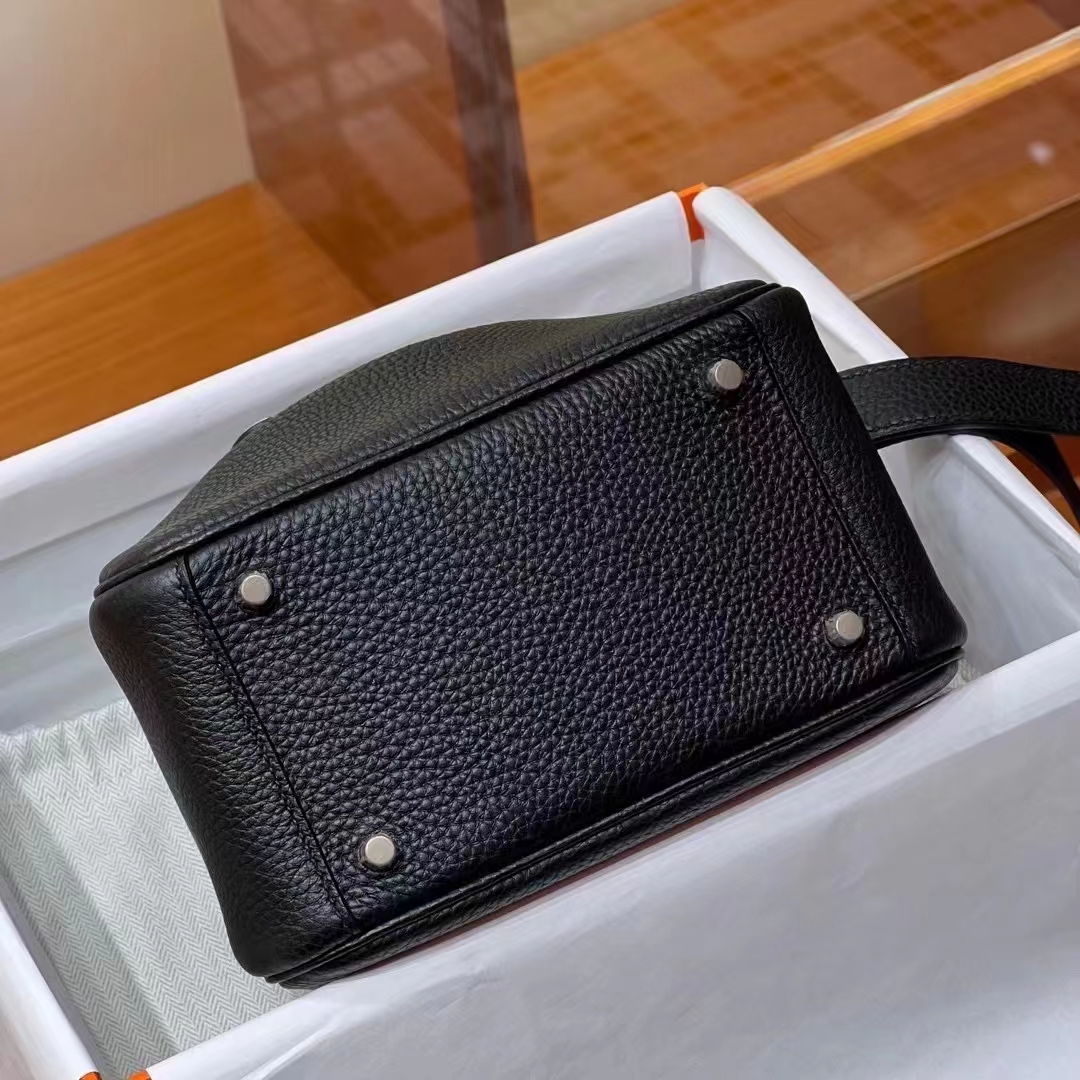 HERMES 爱马仕 【现货】 Mini Lindy 20cm CC89 Nior 经典黑 TOGO 现货 进口蜜蜡线 全手工制作