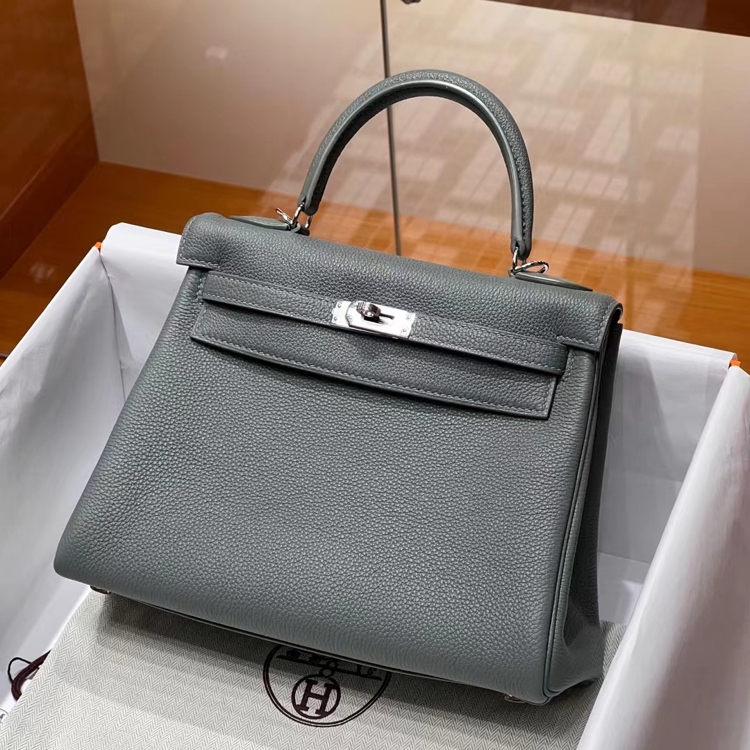 HERMES 爱马仕 Kelly 25cm C6 Vert De Gris灰绿色 TOGO牛皮 进口蜜蜡线 全手工制作 蜜蜡线内缝 Birkinmm 铂金女王