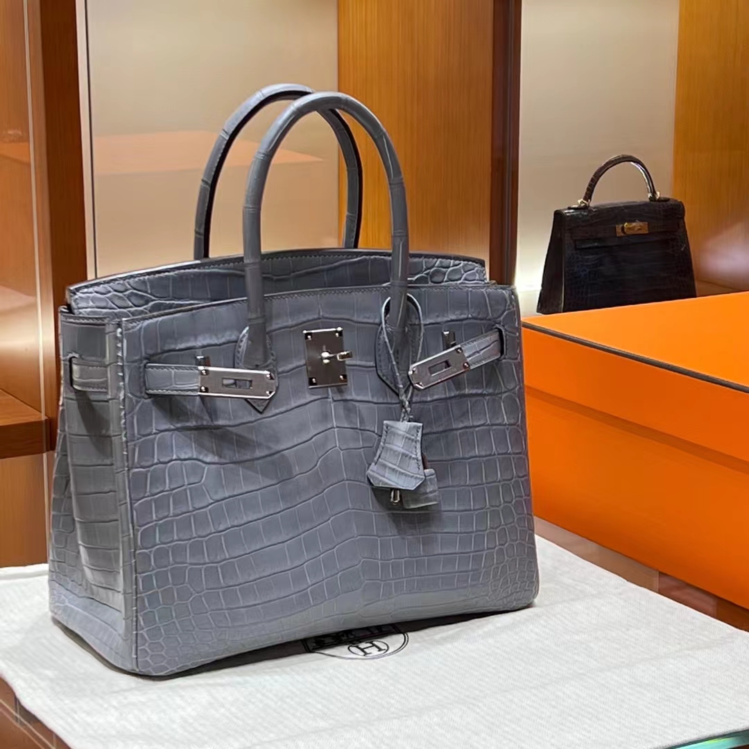 HERMES 爱马仕 【现货】 Birkin 30cm M8 Gris Asphalte 沥青灰 哑光鳄鱼皮 进口蜜蜡线 全手工制作
