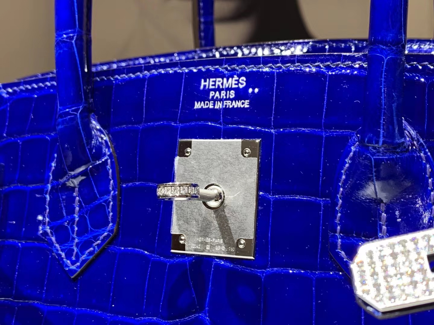 HERMES 爱马仕 Birkinmm 铂金女王【现货】 Birkin 30cm 7T Bleu electrique电光蓝 鳄鱼皮 进口蜜蜡线 全手工制作 高定真钻铂金包