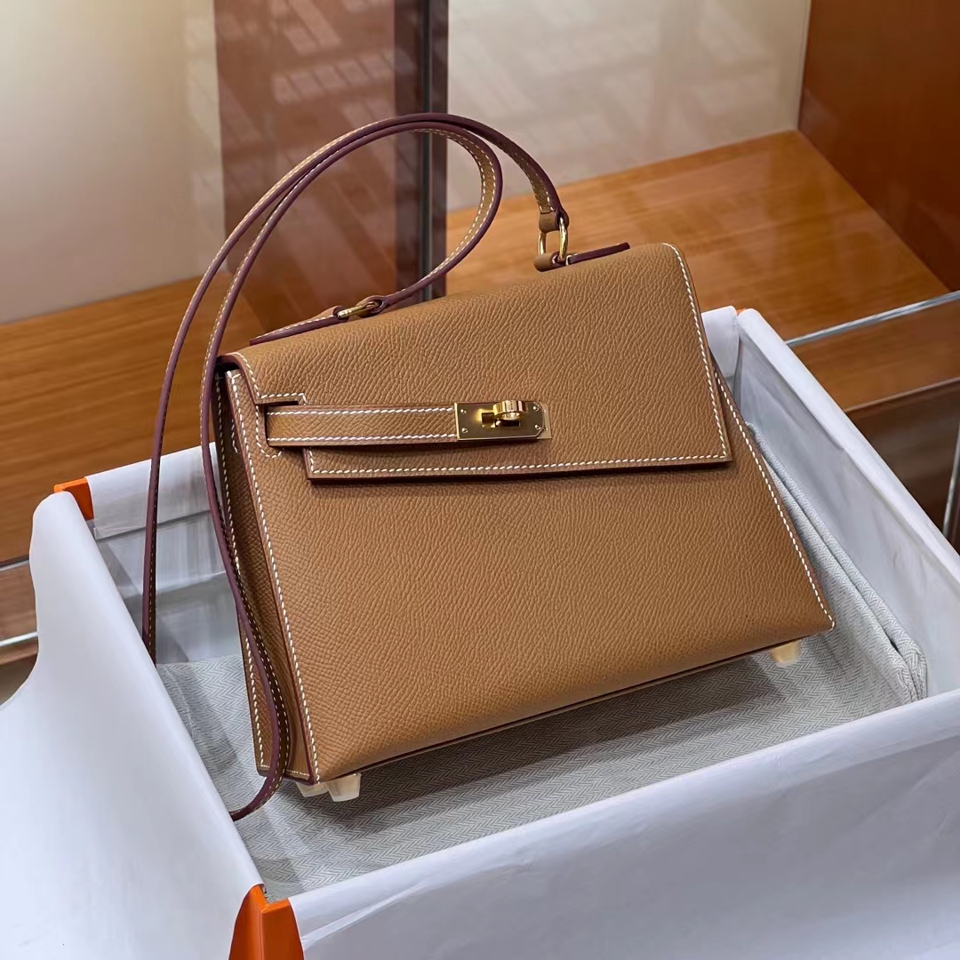 HERMES 爱马仕 Kelly II Sellier CK37 金棕色 Epsom牛皮 新款双面不规则 Kelly 超个性的设计 进口蜜蜡线 全手工制作 蜜蜡线内缝 Birkinmm 铂金女王
