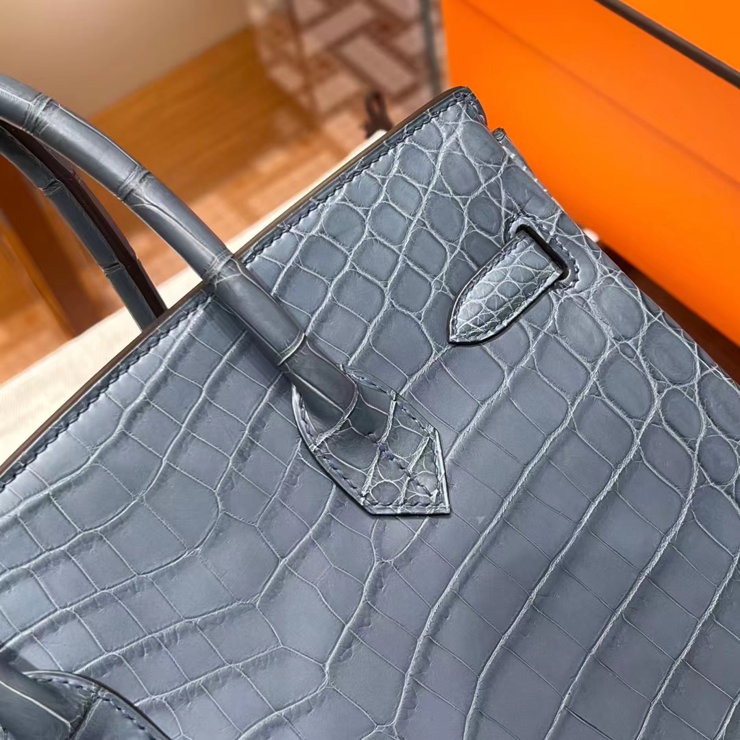 HERMES 爱马仕 【现货】 Birkin 30cm 75 Blue Jean牛仔蓝 哑光鳄鱼皮 进口蜜蜡线 全手工制作