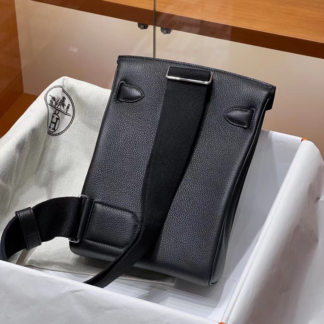 HERMES 爱马仕 【现货】新款 HAC A DOS BACKPACK Clemence皮 黑色 现货 进口蜜蜡线 全手工制作 铂金女王 Birkinmm