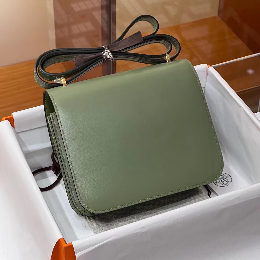 Birkinmm 铂金女王 HERMES 爱马仕 Constance 19CM 3i 牛油果色 BOX皮 进口蜜蜡线 全手工制作 