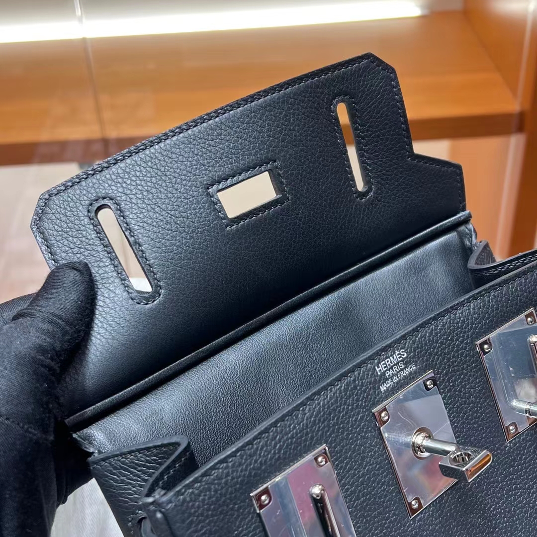 HERMES 爱马仕 【现货】新款 HAC A DOS BACKPACK Clemence皮 黑色 现货 进口蜜蜡线 全手工制作 铂金女王 Birkinmm