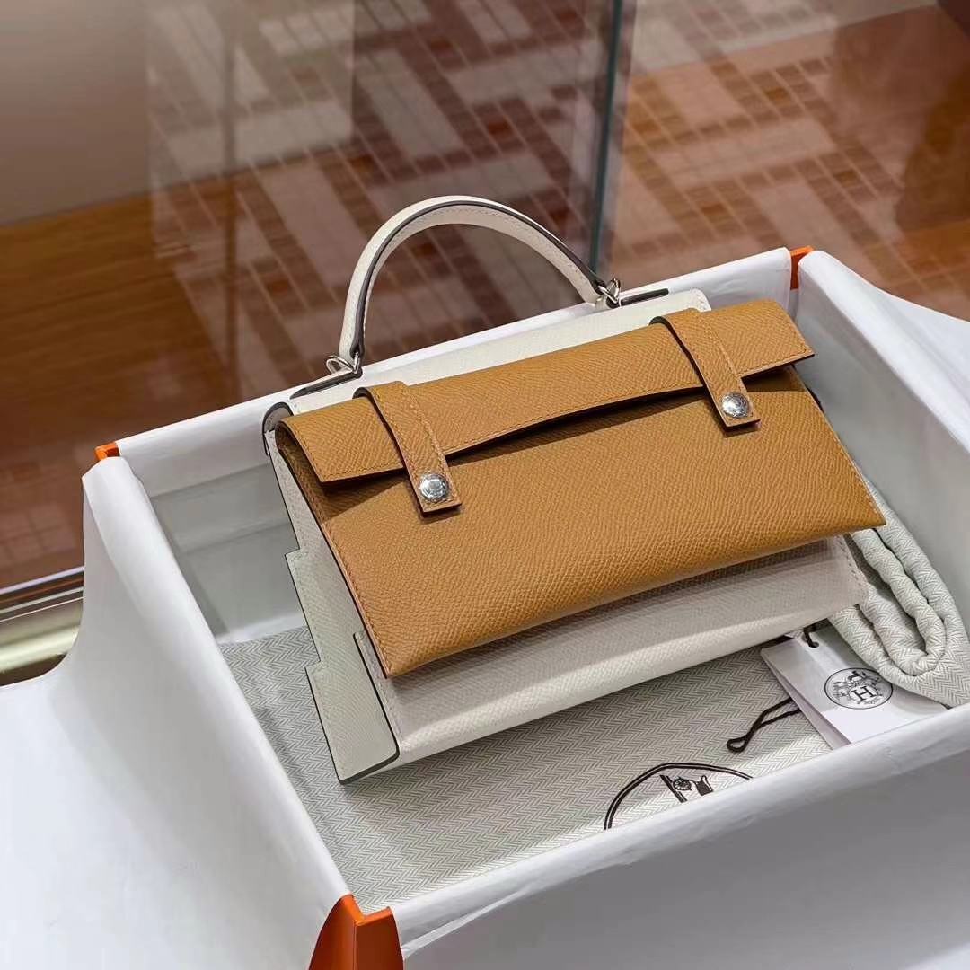 HERMES 爱马仕 【现货】 kellydoll Epsom皮 Craie 10 奶昔白 现货 进口蜜蜡线 全手工制作