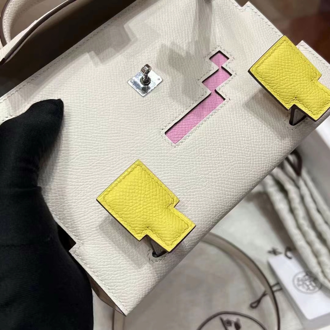 HERMES 爱马仕 【现货】 kellydoll Epsom皮 Craie 10 奶昔白 现货 进口蜜蜡线 全手工制作