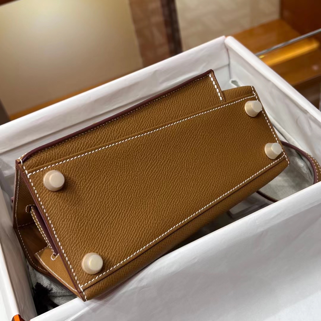 HERMES 爱马仕 Kelly II Sellier CK37 金棕色 Epsom牛皮 新款双面不规则 Kelly 超个性的设计 进口蜜蜡线 全手工制作 蜜蜡线内缝 Birkinmm 铂金女王