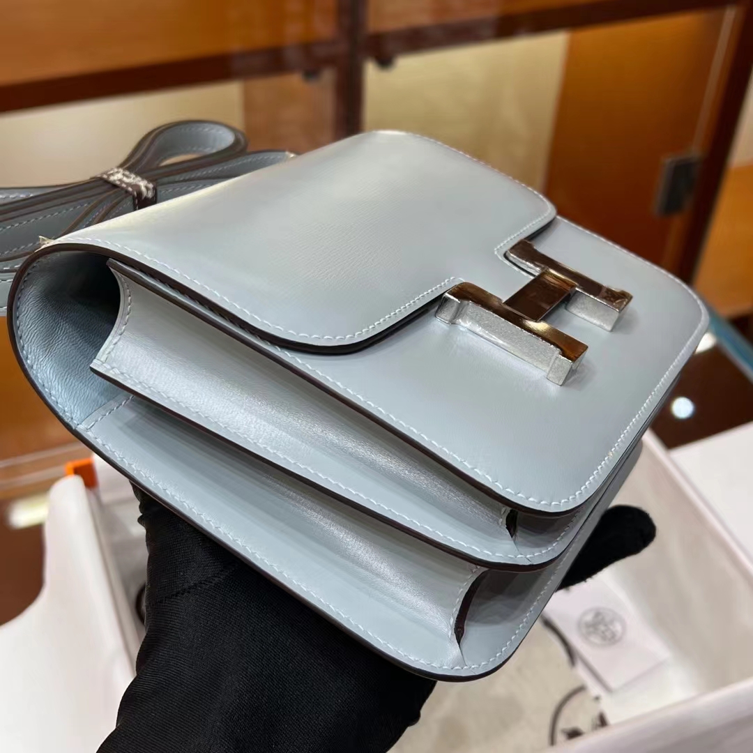 Birkinmm 铂金女王 HERMES 爱马仕 Constance 19CM BOX皮 J7 Bleu Un亚麻蓝 进口蜜蜡线 全手工制作