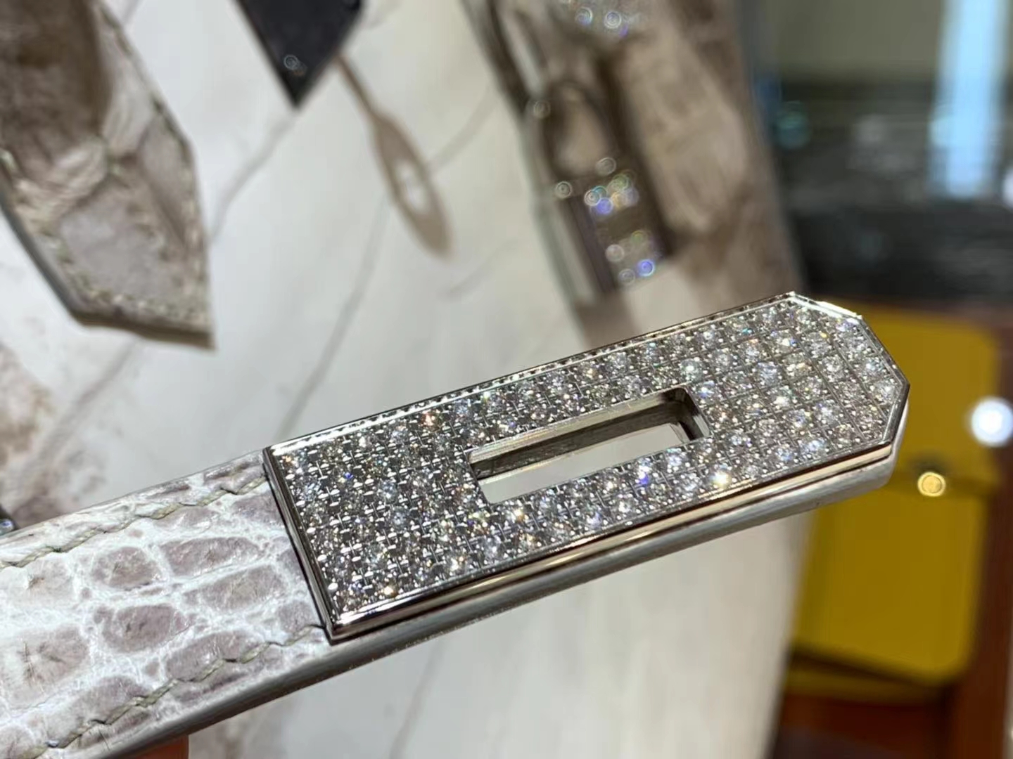 Birkinmm 铂金女王 HERMES 爱马仕 【现货】 Birkin 30cm 1 Himalaya 喜马拉雅 鳄鱼皮 进口蜜蜡线 全手工制作 高定真钻铂金包