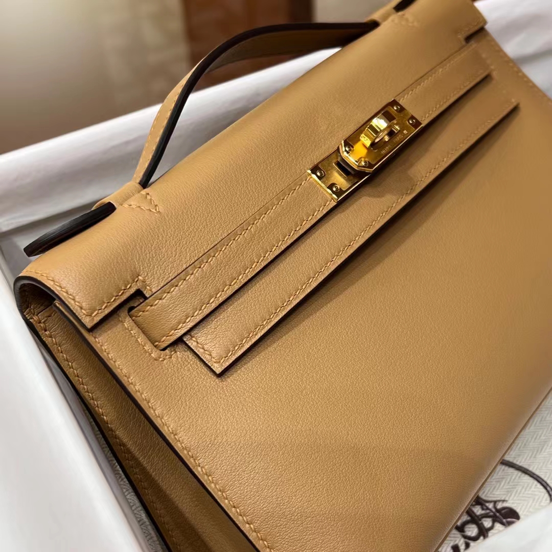 铂金女王 HERMES 爱马仕  MiniKelly 1 0M 奶茶色 Swift皮 进口蜜蜡线 全手工制作